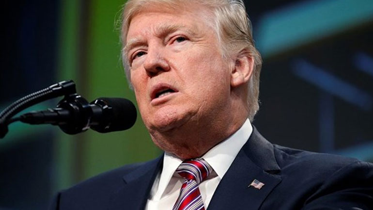 Τραμπ:  «Δειλός» ο βοηθός σερίφης που δεν μπήκε στο σχολείο στη Φλόριντα να σώσει τα παιδιά