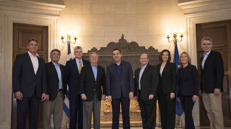 Οι σχέσεις με ΗΠΑ, πΓΔΜ και Τουρκία αντικείμενο συνάντησης του Α. Τσίπρα με μέλη του Κογκρέσου