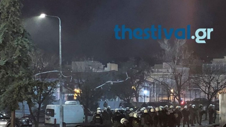 Σοβαρά επεισόδια έξω από την Τούμπα Σοβαρά επεισόδια έξω από την Τούμπα