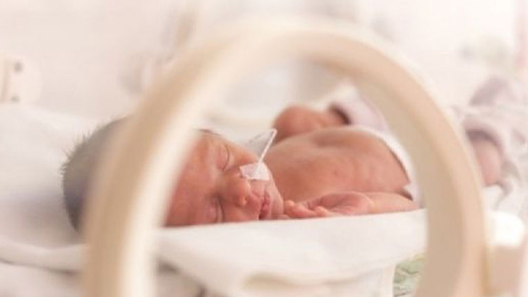 Τα πολύ πρόωρα και λιποβαρή μωρά είναι πιθανό να έχουν χαμηλότερο δείκτη νοημοσύνης