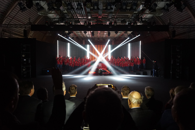 Η Ferrari αποκαλύπτεται...