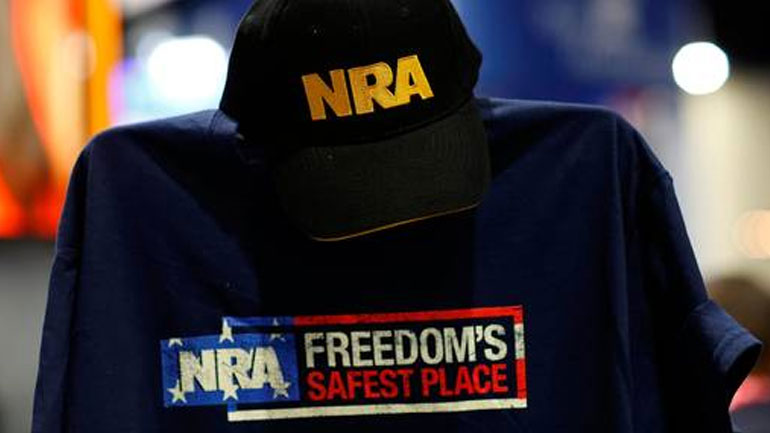 HΠΑ: «Το NRA δεν στηρίζει καμία απαγόρευση» στα όπλα