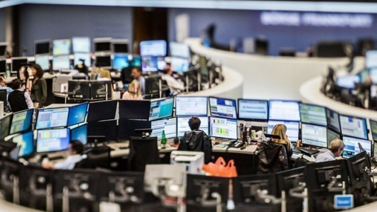 Μικρή άνοδος στις ευρωπαϊκές αγορές – Eνισχύεται το ευρώ