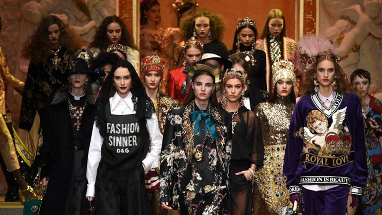 Η ανιψιά της πριγκίπισσας Diana έκλεψε τις εντυπώσεις στο catwalk των Dolce & Gabbana