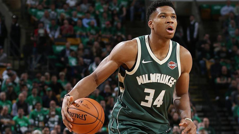 NBA: Ήττα για τους Bucks – Στα ρηχά ο Γιάννης