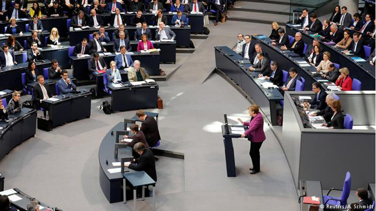 Deutsche Welle: Η γυναίκα στη γερμανική πολιτική