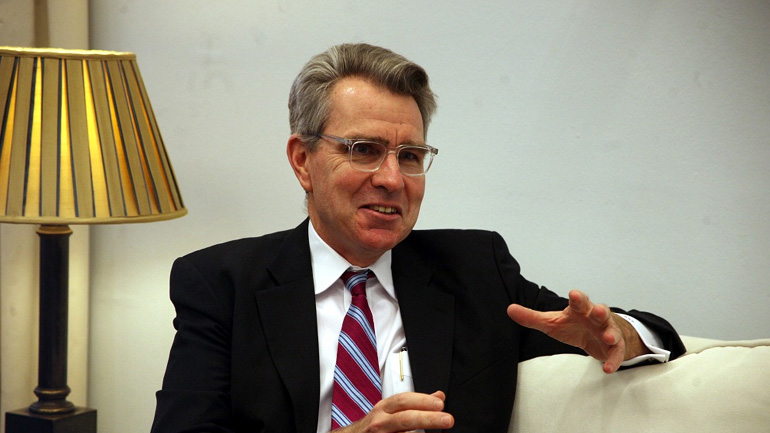 Αμερικανική πρεσβεία: «Καλά ξεμπερδέματα…»