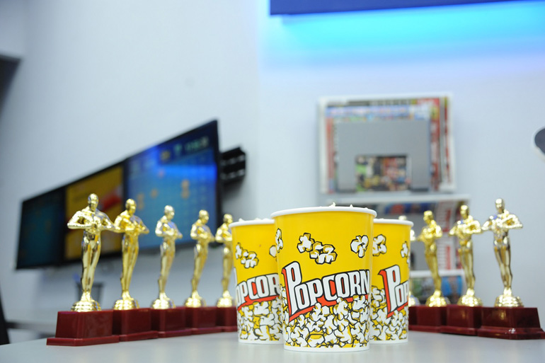 Χολυγουντιανή «λάμψη» στο πρακτορείο ΟΠΑΠ