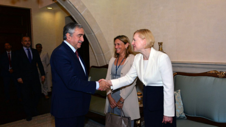 Κύπρος: Το μπαλάκι στις δύο πλευρές ρίχνει ο ΟΗΕ