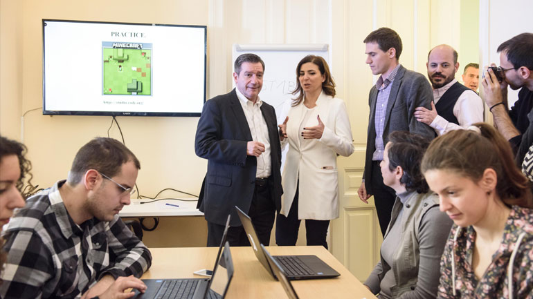 Δήμος Αθηναίων και Microsoft ενώνουν τις δυνάμεις τους για την ψηφιακή κατάρτιση 4.000 κατοίκων