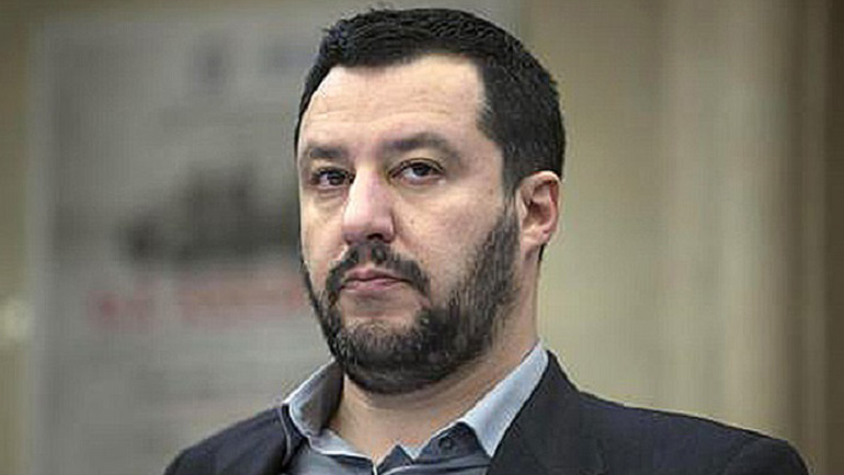 Ιταλία-Σαλβίνι: «Ο Γιούνκερ εκπροσωπεί την άσχημη Ευρωπαϊκή Ένωση, ο Ταγιάνι είναι διαφορετικός»