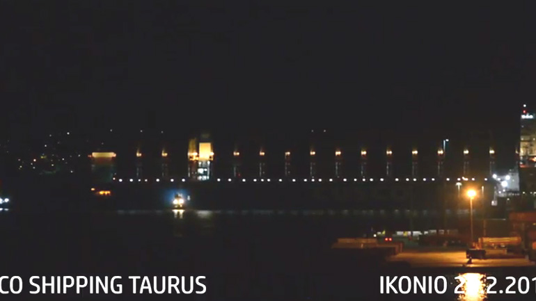 Η αναχώρηση του γιγαντιαίου containership από τον Πειραιά