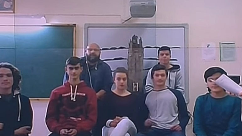 Οι μαθητές της Σίφνου πρωτοπορούν τεχνολογικά – Αυτόνομο ενεργειακά ρομποτικό δέντρο-λύση για την αειφόρο ανάπτυξη!