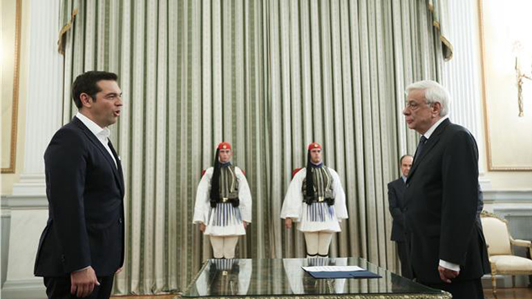 Oρκίζονται τα νέα μέλη της κυβέρνησης