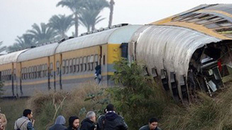 Σύγκρουση τρένων με νεκρούς και τραυματίες στην Αίγυπτο
