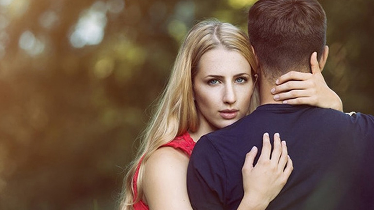 Οι 9 βασικές συμβουλές για να αντιμετωπίσει κάποιος την απιστία