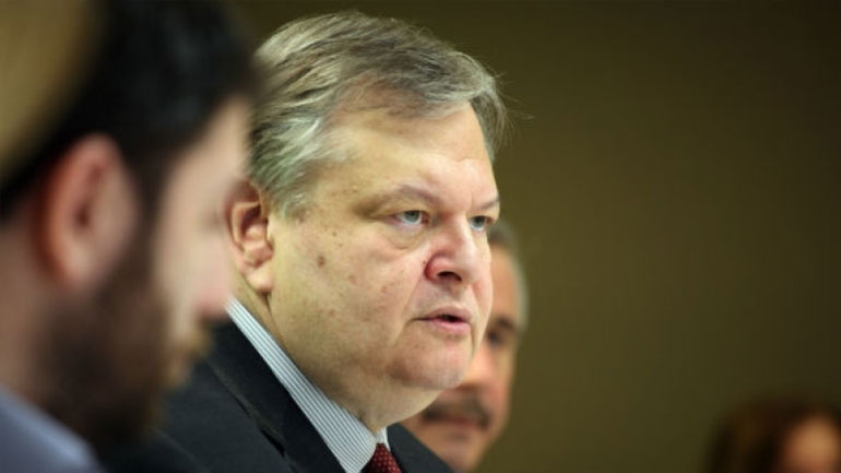 Ευ. Βενιζέλος: «Η κυβέρνηση παίζει με τη φωτιά»