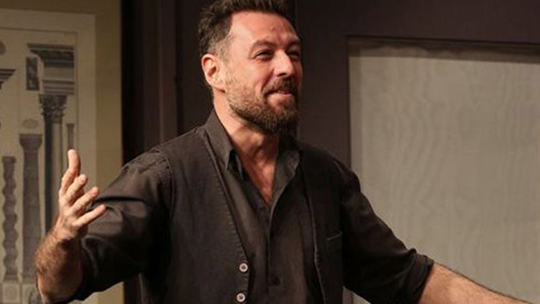 Φωτό: Ο Μάνος Παπαγιάννης επέστρεψε στο Χυτήριο!