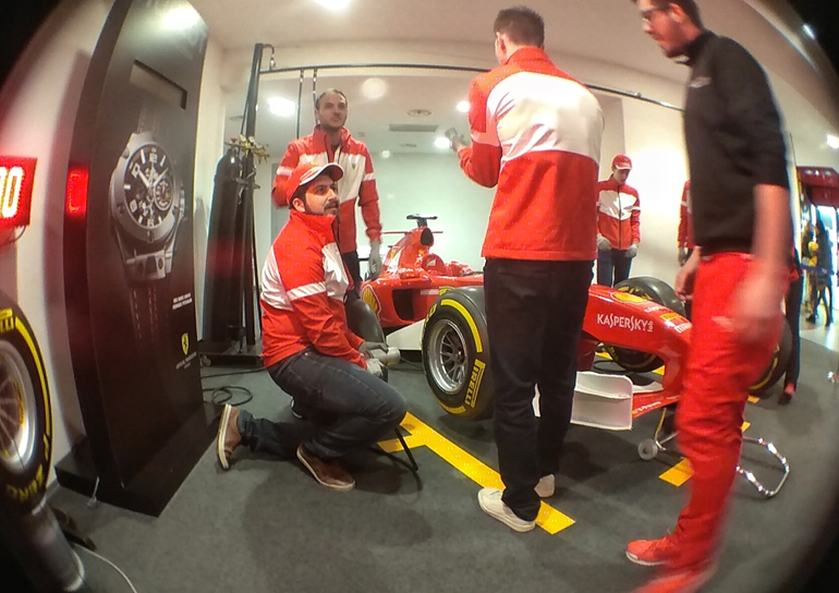 Και... αλλαγή ελαστικού περιλάμβανε η ξενάγηση στο Μαρανέλο