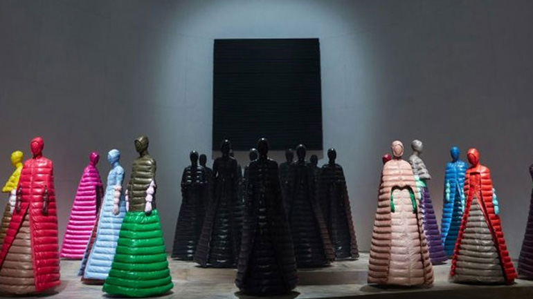 Ο οίκος Moncler συνεργάστηκε με 8 σχεδιαστές και το αποτέλεσμα είναι «Genius»