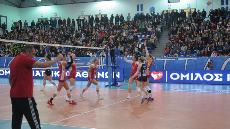 Βόλεϊ: Ολυμπιακός και Πανναξιακός στον τελικό του Final-4