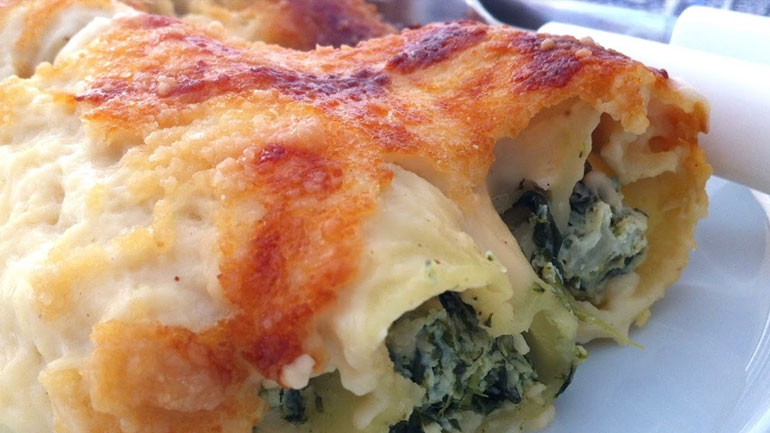 Κανελόνια με σπανάκι και κρέμα γάλακτος