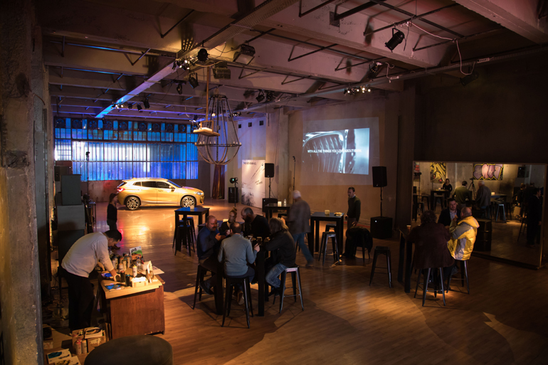 Σε αυτό το χώρο έγινε η παρουσίαση της νέας BMW X2