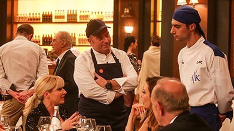 Ποιους υποδέχτηκε ο Έκτορας Μποτρίνι στο opening του εστιατορίου του Hell’s Kitchen;