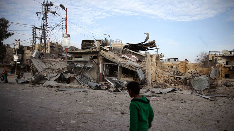 Συρία: Η ανθρωπιστική αυτοκινητοπομπή συντόμευσε την αποστολή της στην Ανατολική Γούτα εν μέσω σφοδρών βομβαρδισμών