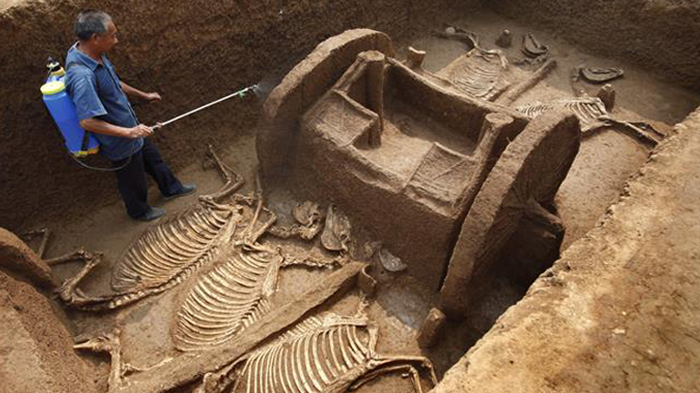 Αρχαιολόγοι έφεραν στο φως αρχαία αντικείμενα από την περιοχή του Σιονγκάν