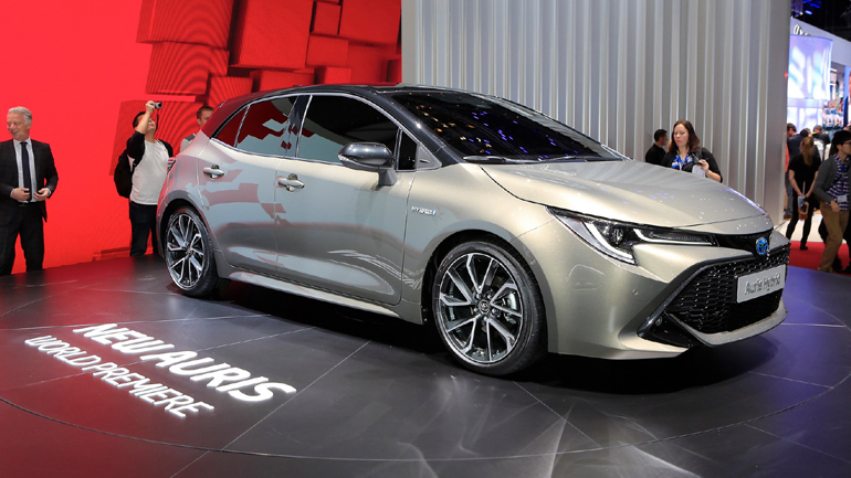 Μόνο με βενζίνη και υβριδικά σύνολα το νέο Toyota Auris