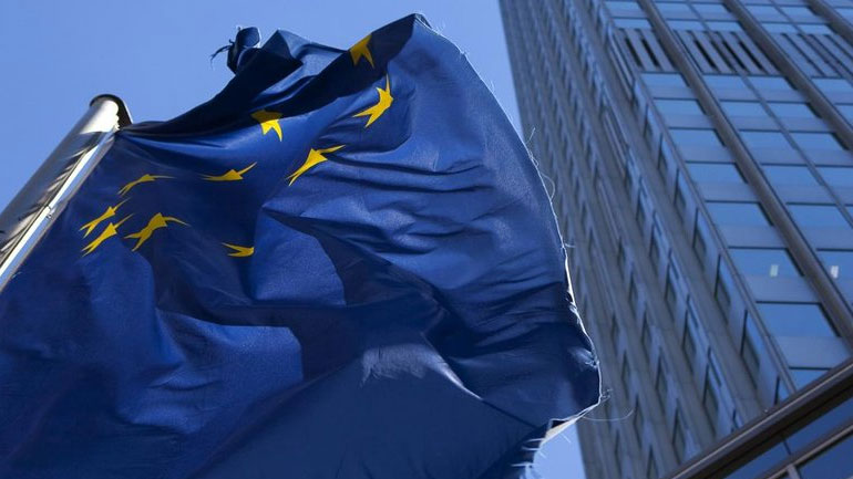 WSJ: Τρία μέλη της ΕΚΤ τελούν υπό δικαστική διερεύνηση