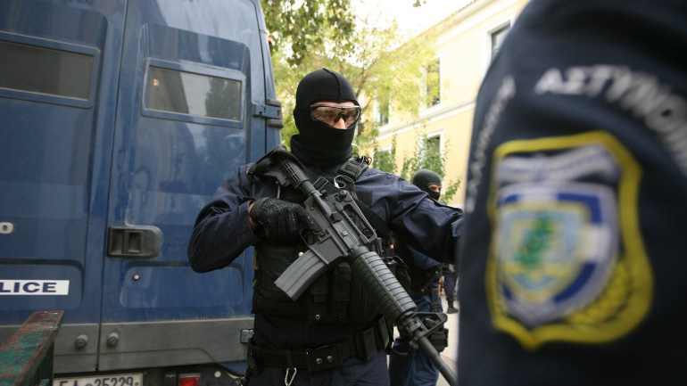 Επιχείρηση της Αντιτρομοκρατικής κατά οργάνωσης ακροδεξιών – Είναι μέλη της χιτλερικής Combat 18