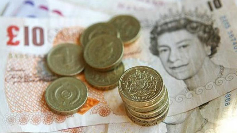Βρετανία: Πτωτικά κινείται η στερλίνα