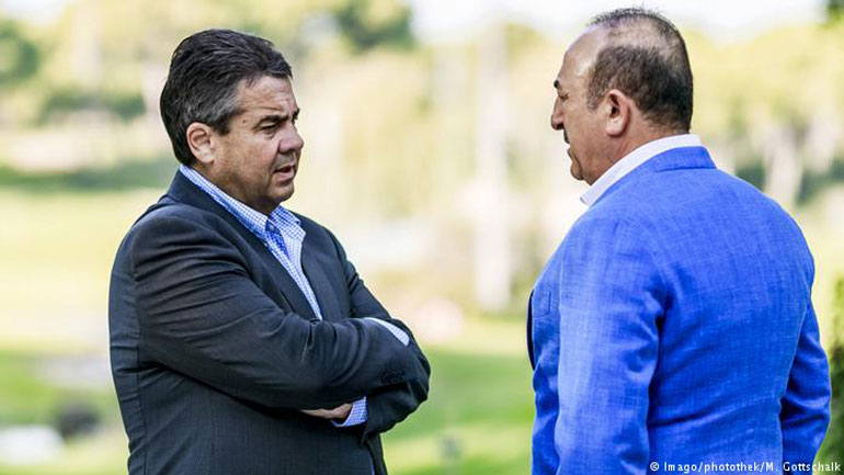 Στο Βερολίνο ο Τσαβούσογλου για τον Σαλέχ Μουσλίμ