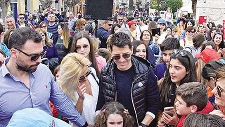 Αγγελιοφόρος «ΕΛΠΙΔΑΣ» ο Σάκης Ρουβάς στον Μαραθώνιο Ναυπλίου