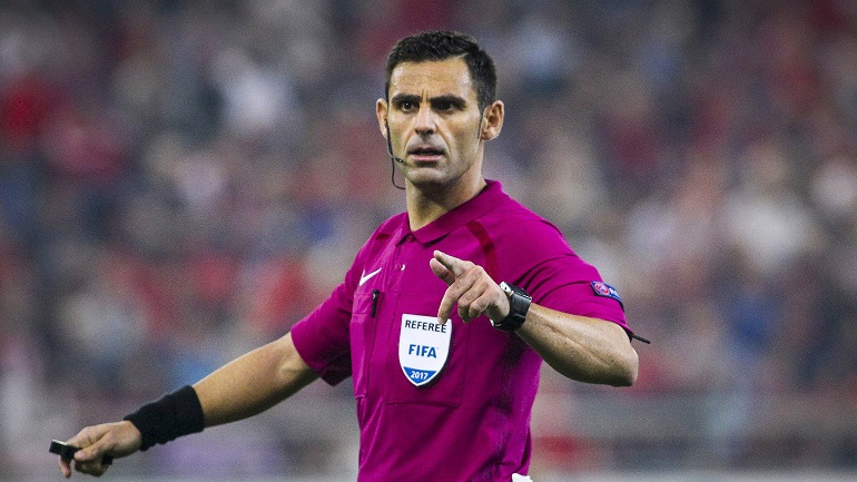 Ο Κομίνης στο ντέρμπι «δικεφάλων»