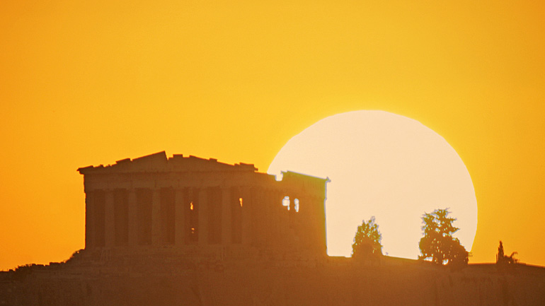 Περισσότερη επιφανειακή ηλιακή ακτινοβολία δέχεται πλέον η Αθήνα