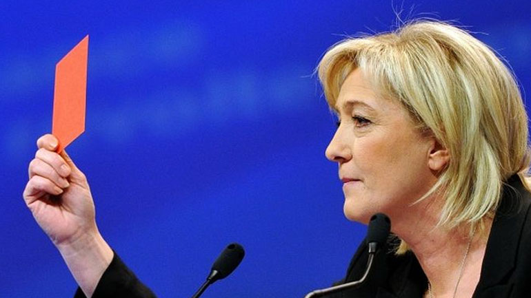 Δημοσκοπικό πλήγμα υπέστη η Λεπέν λίγο πριν από την παρουσίαση της νέας πολιτικής γραμμής του κόμματός της