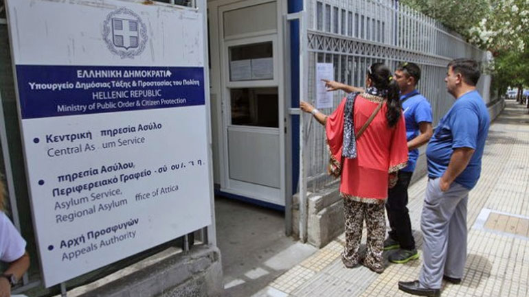 Συγκέντρωση διαμαρτυρίας των συμβασιούχων της υπηρεσίας ασύλου αύριο στο υπ. Μεταναστευτικής Πολιτικής