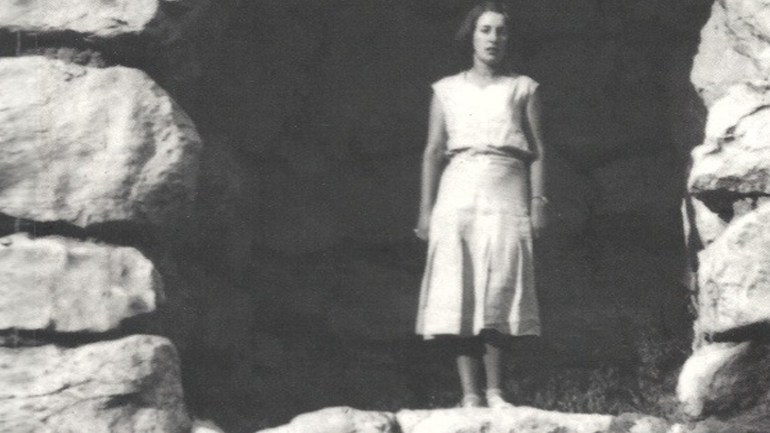 «Προϊστορικές» λογοκλοπές, συνοικέσια και φυλετικοί αποκλεισμοί με φόντο αρχαιολογικές ανασκαφές «Προϊστορικές» λογοκλοπές, συνοικέσια και φυλετικοί αποκλεισμοί με φόντο αρχαιολογικές ανασκαφές