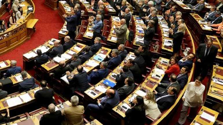 Πρόταση ΝΔ: Θετική η Δημοκρατική Συμπαράταξη και η Ένωση Κεντρώων – Αρνητικοί οι ΑΝΕΛ και η Χρυσή Αυγή