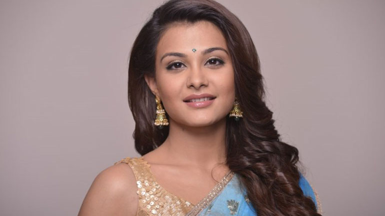 Γυρίσματα του Bollywood με φόντο Πάπιγκο και Αθήνα