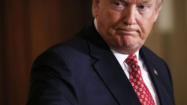 Κατεβάζει τους τόνους ο Τραμπ για τους δασμούς