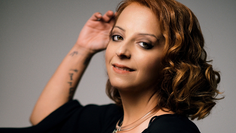 H Λυδία Σέρβου στη Σφίγγα!