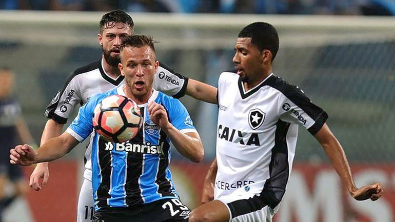 «Έκλεισε» τον Αρτούρ η Μπαρτσελόνα