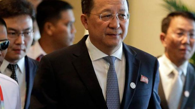 Tη Στοκχόλμη	θα επισκεφτεί ο ΥΠΕΞ της Β. Κορέας