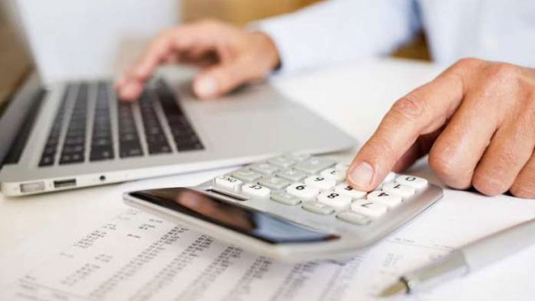 ΑΑΔΕ: Αλλάζει μορφή το έντυπο Ε3 που θα συμπληρώσουν επαγγελματίες και επιχειρήσεις