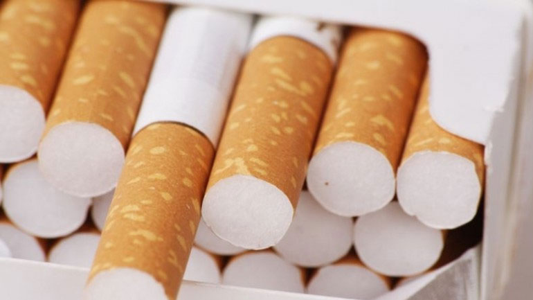 Σύλληψη δύο ατόμων για μεταφορά λαθραίων τσιγάρων στη Σαλαμίνα