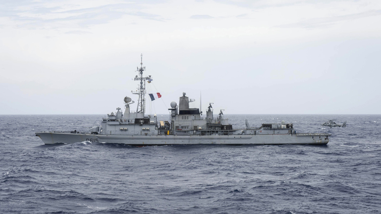 Στα  ανοιχτά της Λάρνακας, η φρεγάτα του Γαλλικού Πολεμικού Ναυτικού «Jean Bart»